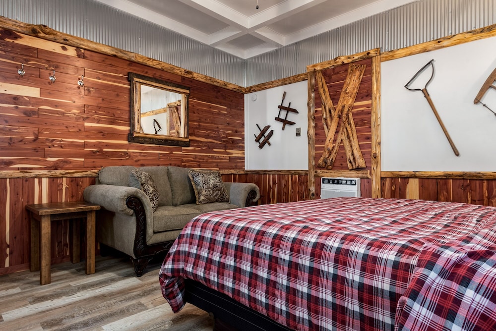Standard Room, 1 Bedroom, Non Smoking (205) photo 3