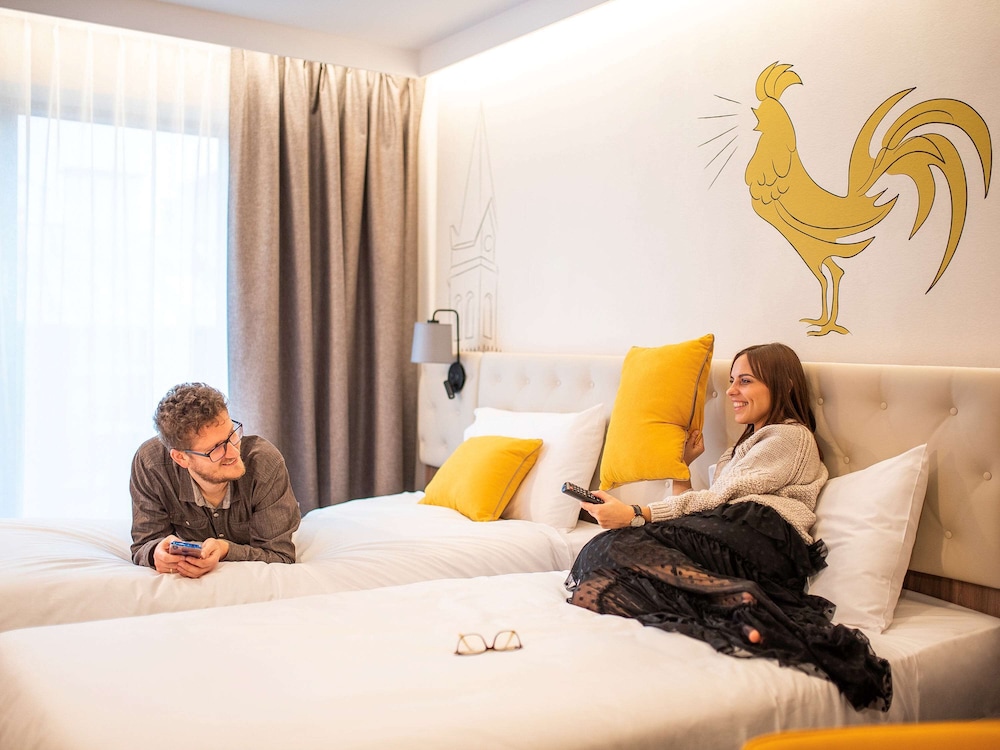 Standard Room, 2 Twin Beds - Photo 8
