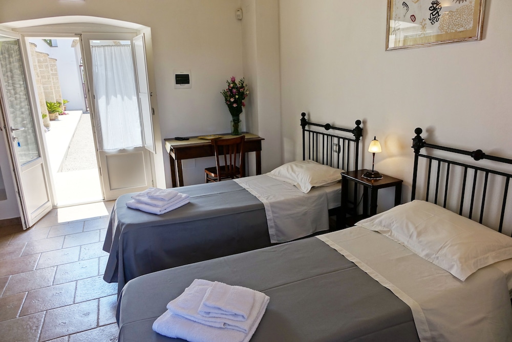Double Room, Patio, Garden View photo 3