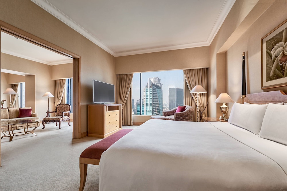 Executive Suite, 1 King Bed photo 2