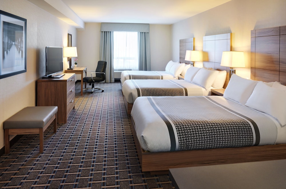 Deluxe Triple Room, Multiple Beds, Kitchen photo 1