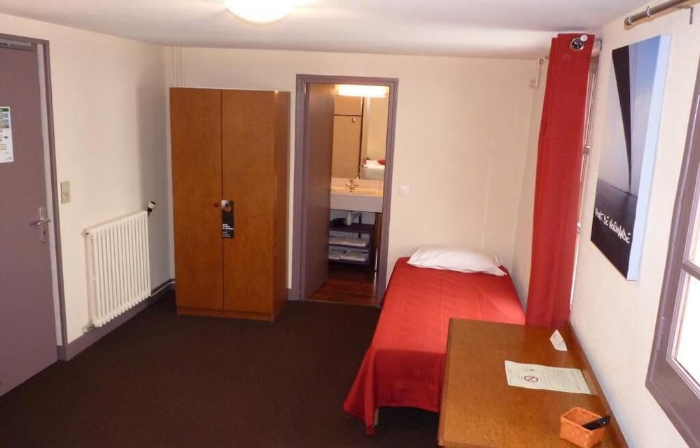 Classic Triple Room photo 1