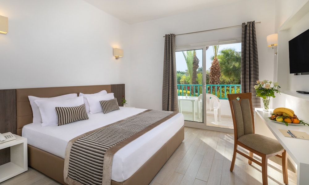 Standard Room - Photo 7