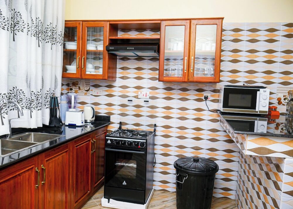 Deluxe Studio Suite, 1 Bedroom, Balcony, Garden View
