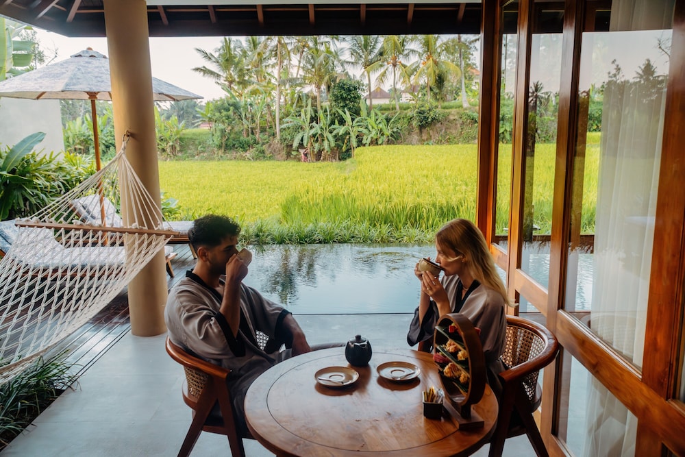 Grand 1 Bedroom Private Pool Villa with Ricefield View