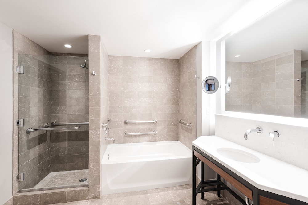 Room, Accessible (Prelude King) photo 1