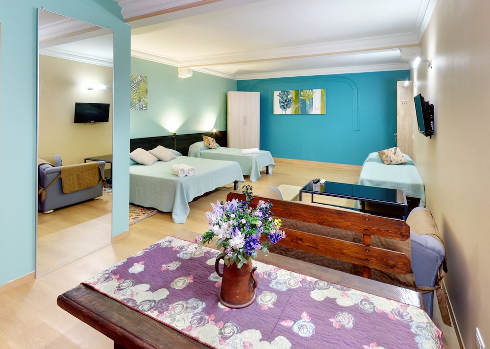 Comfort Studio Suite, 1 Bedroom photo 1
