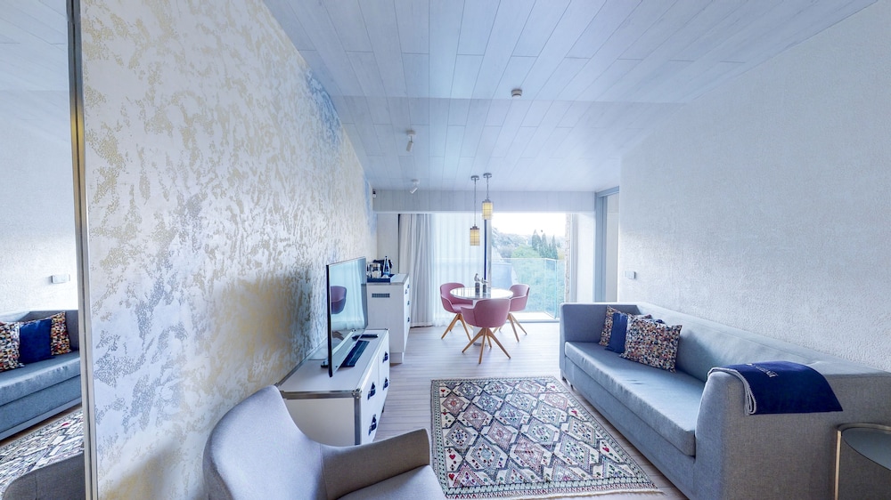 Cabin, Suite photo 1