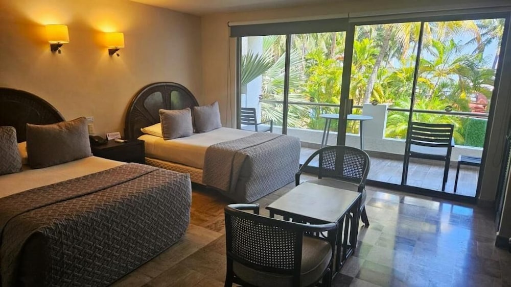 Luxury Junior Suite Lagoon View