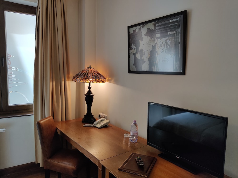 Comfort Room - Photo 6