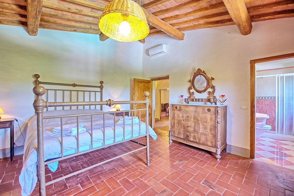 Villa, 4 Bedrooms (Casa Scopeti) photo 1