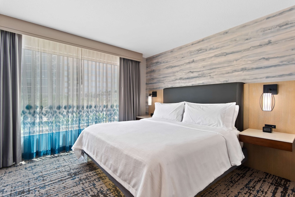 Executive Suite, 1 King Bed, Non Smoking - Photo 8