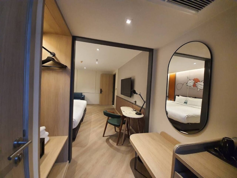 Deluxe Room, Canal View, Corner