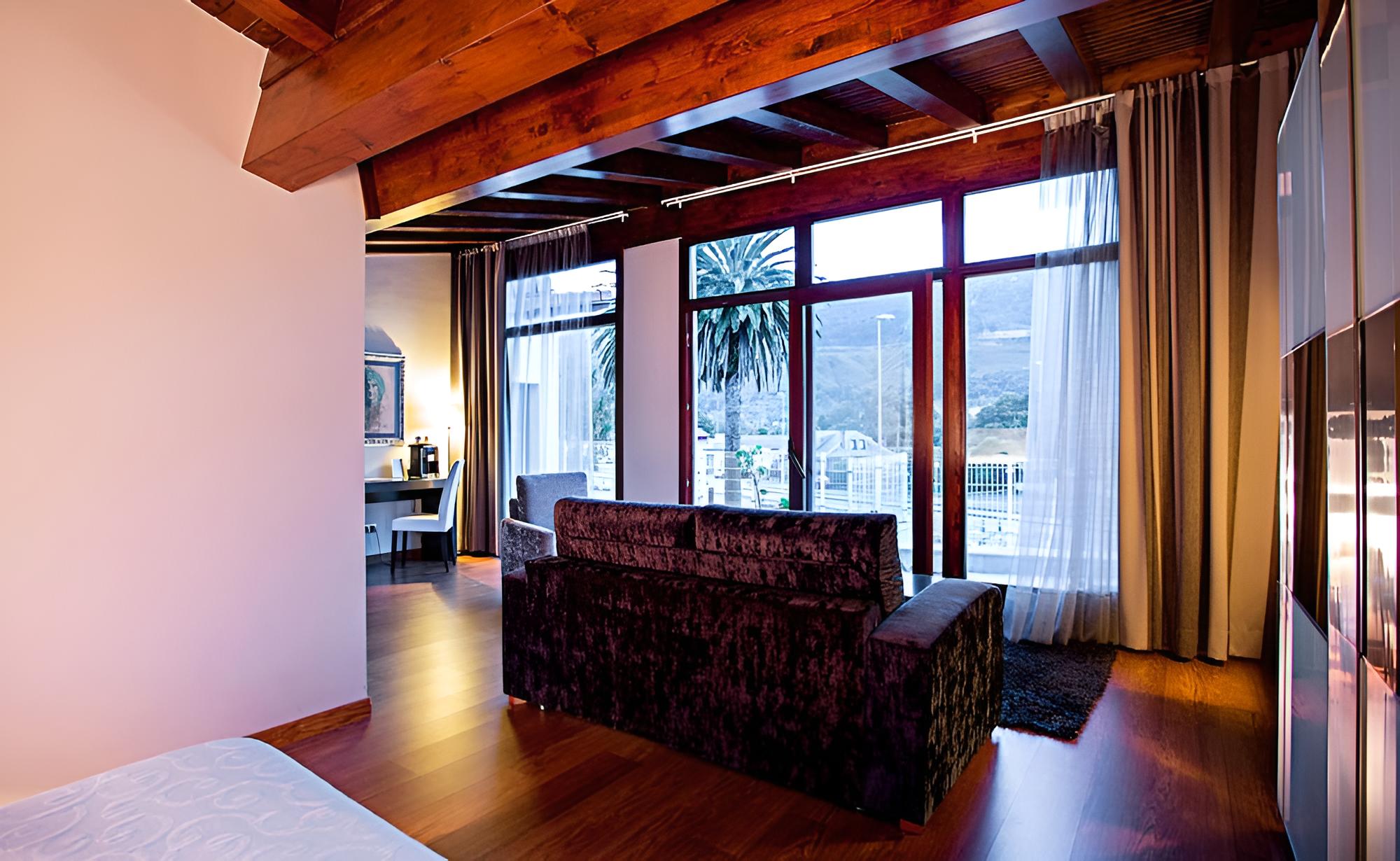 Junior Suite, Mountain View photo 2
