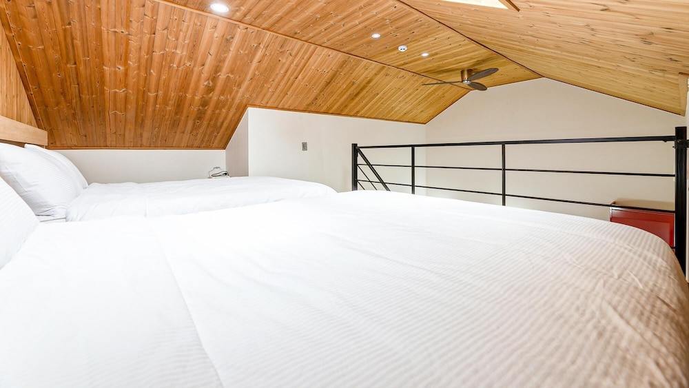 Basic Room, 1 Bedroom (andolorem pension) - Photo 3