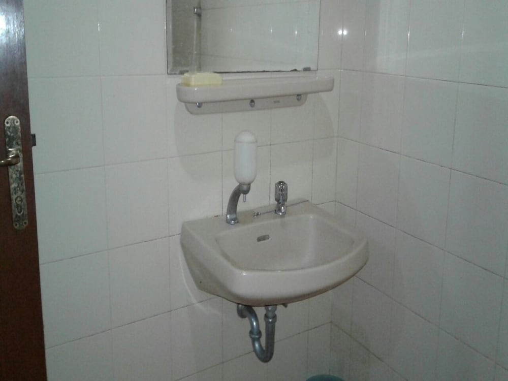 House, 4 Bedrooms photo 3