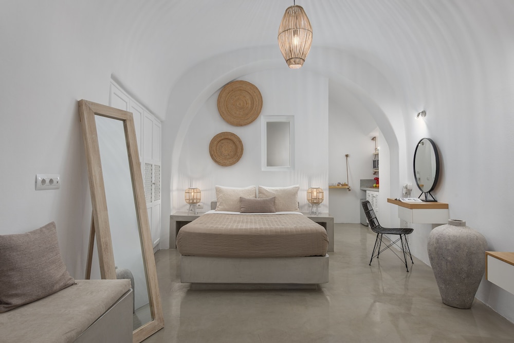Superior Suite, Hot Tub, Sea View (Caldera View)