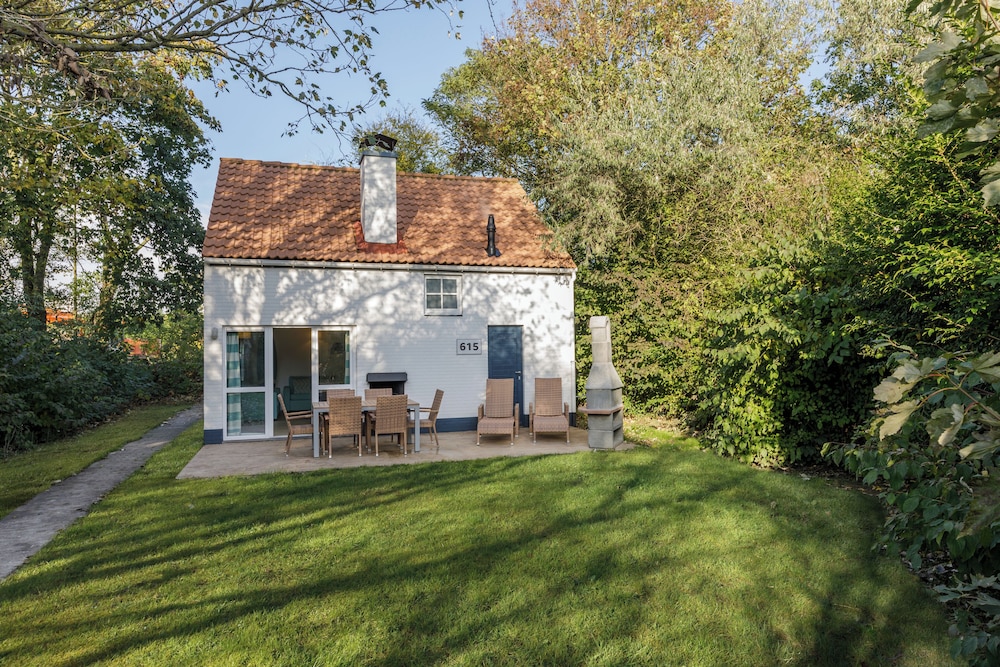 Deluxe Cottage photo 1