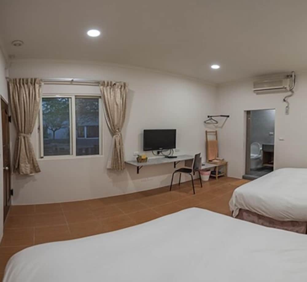 Double Room - Photo 1
