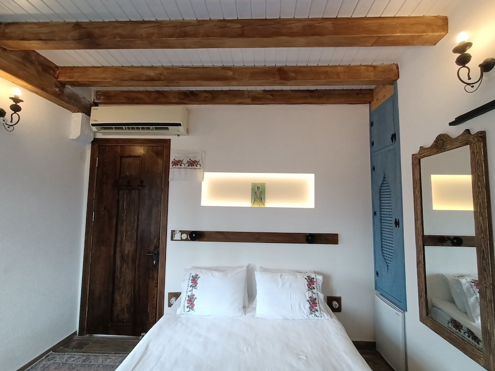 Standard Double Room, Mountain View photo 3