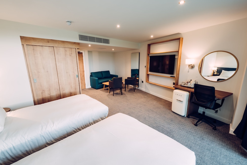 Deluxe Room, 2 Twin Beds (Pitch View) - Photo 2