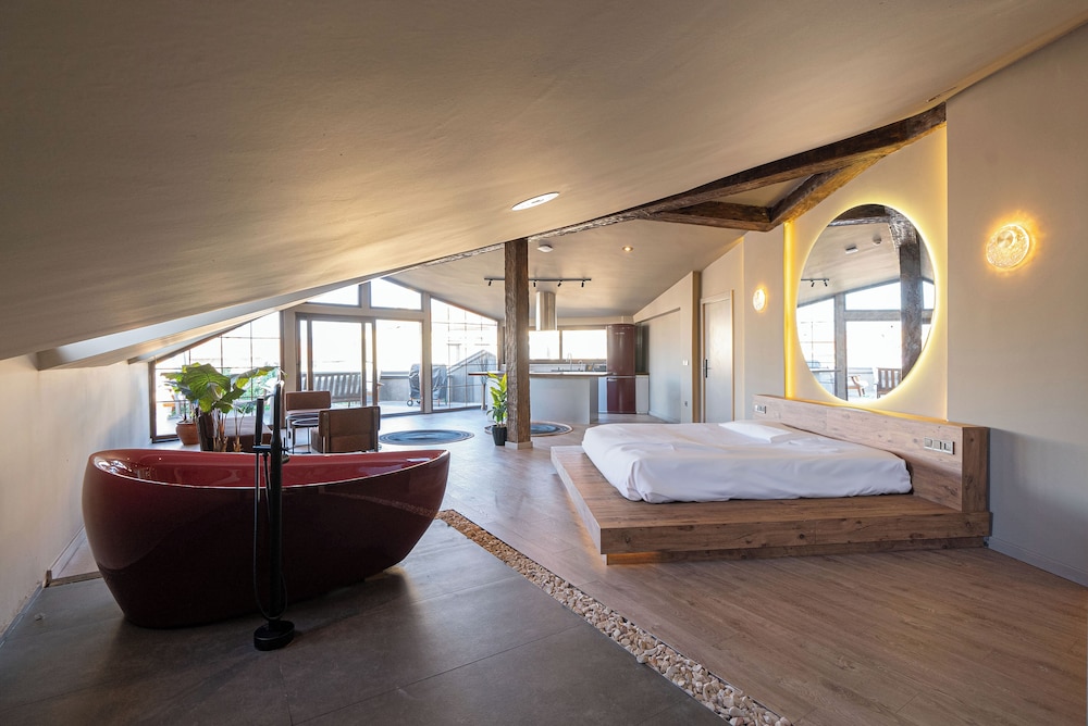 Presidential Penthouse photo 2
