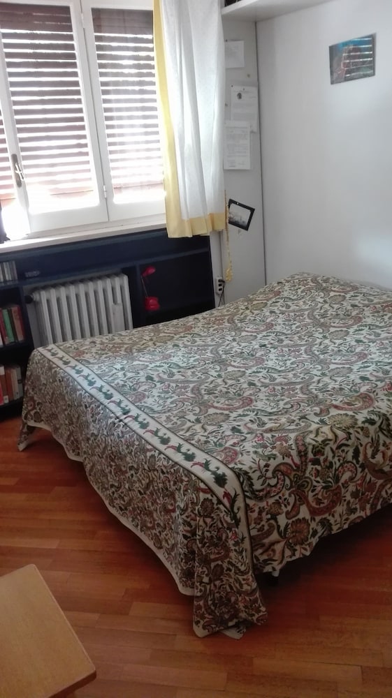 Double Room (External Bathroom)