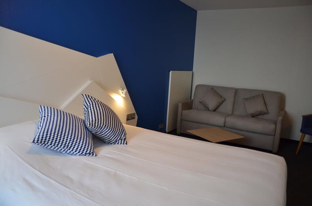 Comfort Room, 1 Queen Bed with Sofa bed