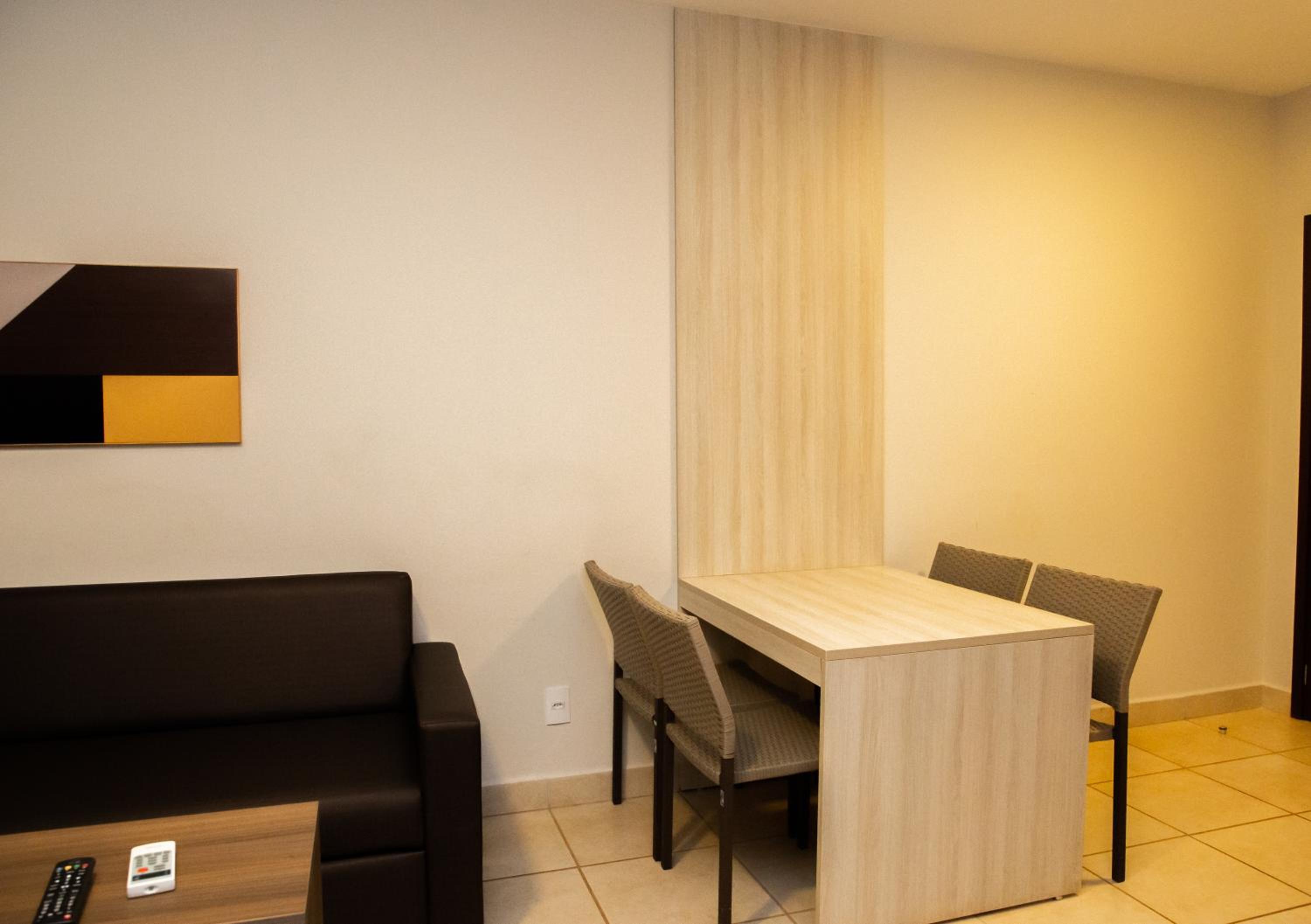 One-Bedroom Apartment photo 2