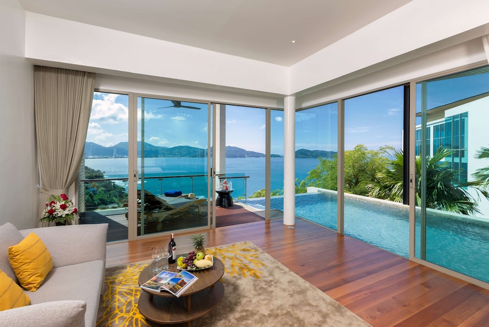 Villa, 1 King Bed, Ocean View (Top Floor Pool)