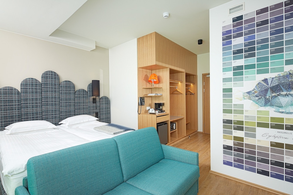 Deluxe Room - Photo 4