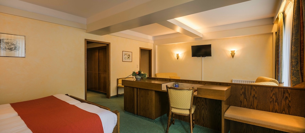 Deluxe Suite, River View photo 1