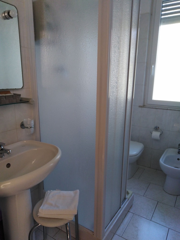 Double Or Twin Room photo 2