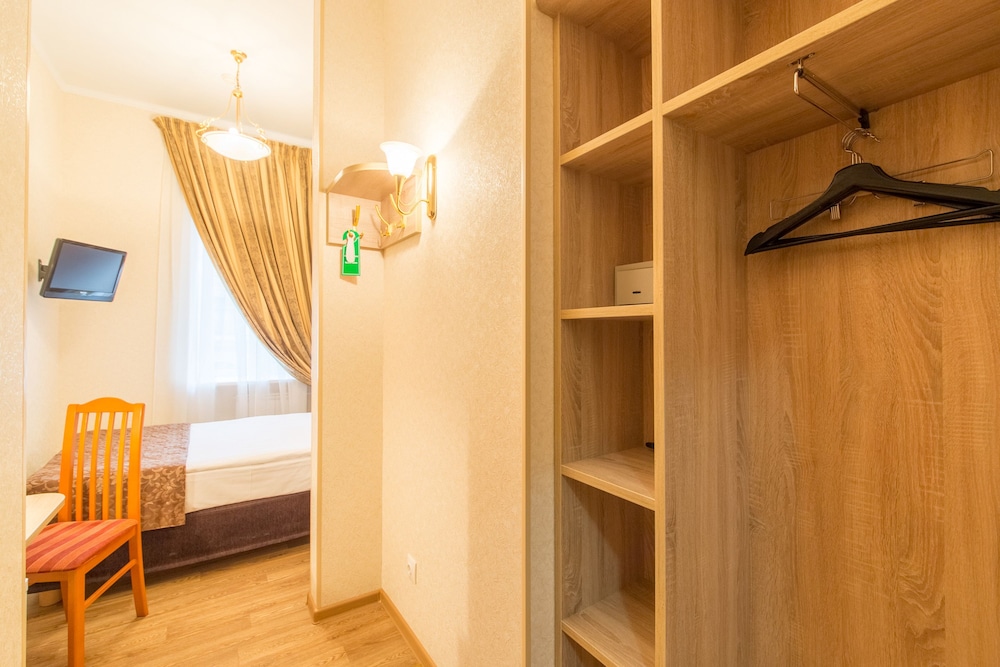 Single Room (Budget) photo 2