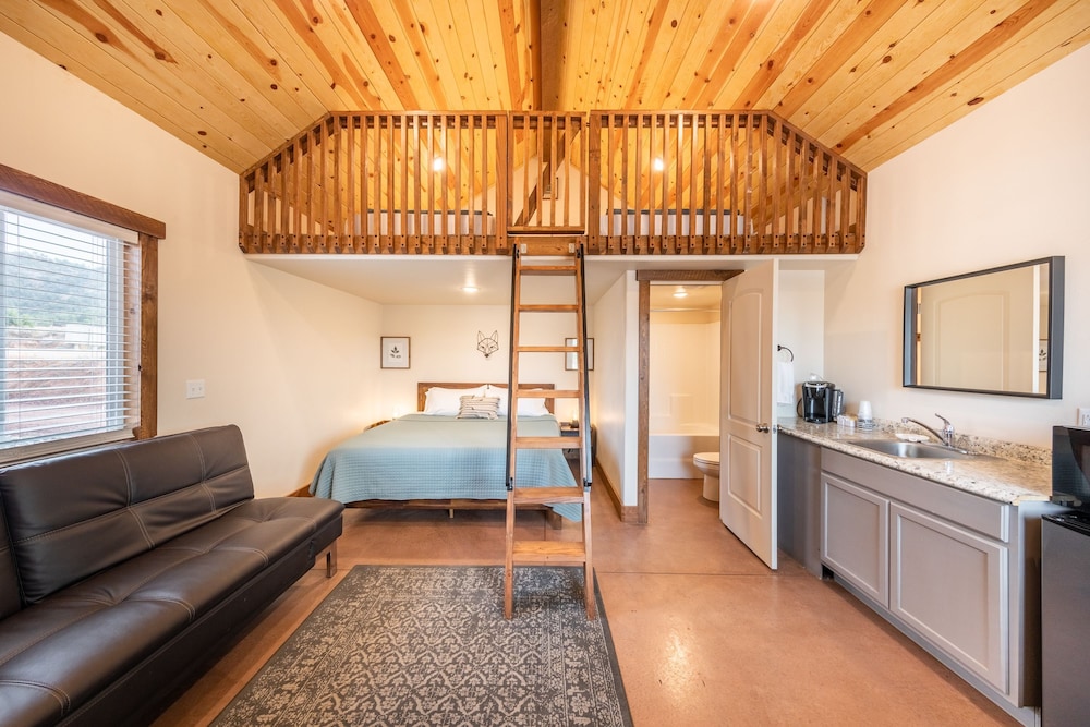 Deluxe Cabin