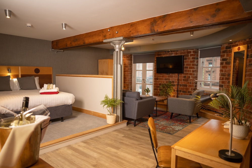 Standard Studio, 1 Double Bed, Non Smoking - Photo 7