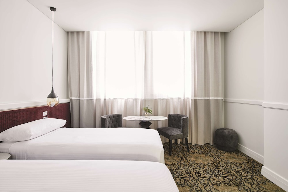 Premier Twin Room (Perkins, Weekly Housekeeping) - Photo 3
