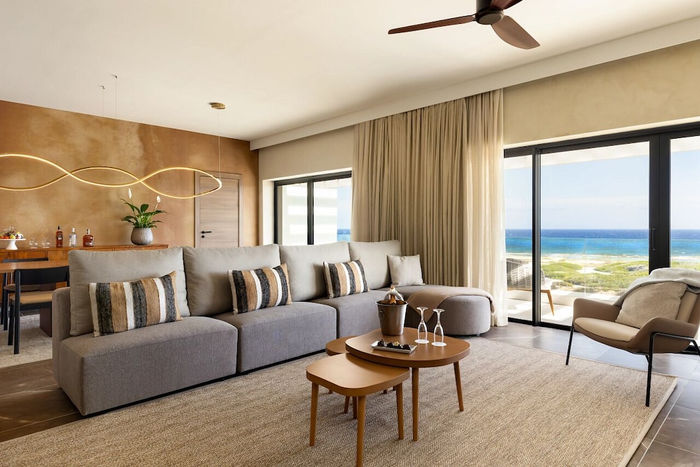 Preferred Club Presidential Suite Ocean View