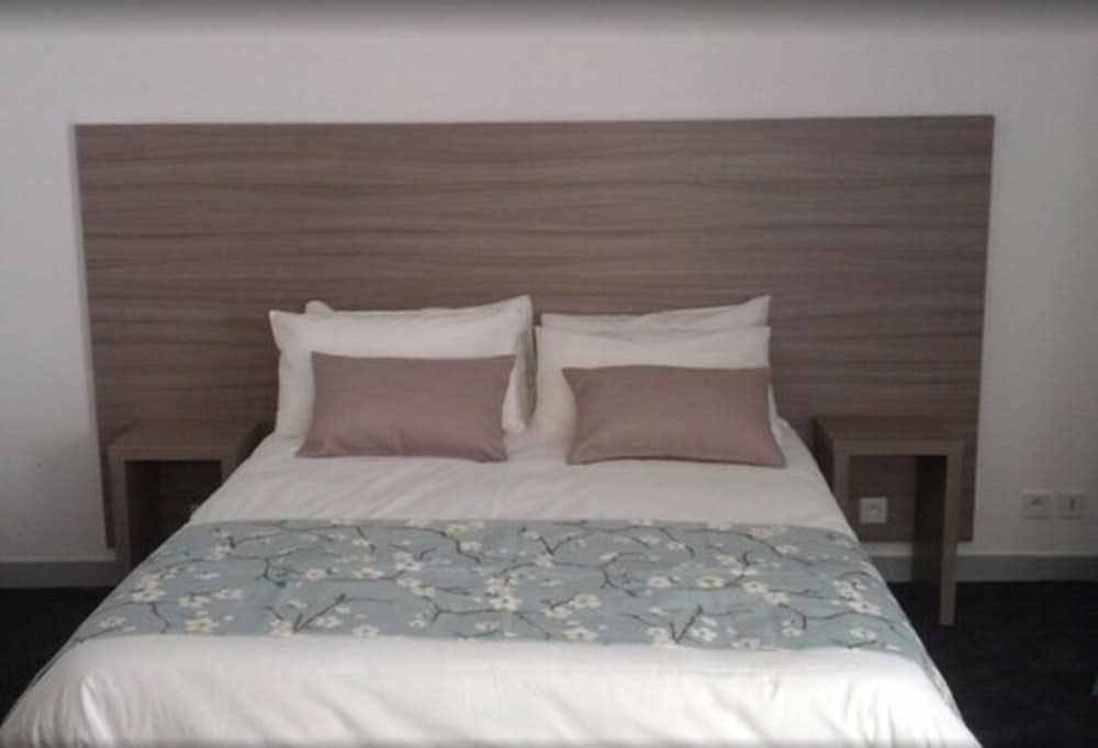 Standard Double Room photo 3