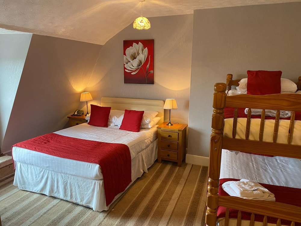 Suite, Ensuite, Sea View (2 adults & 2 children) photo 1