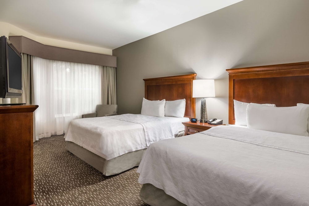Suite, 2 Queen Beds, Non Smoking photo 2