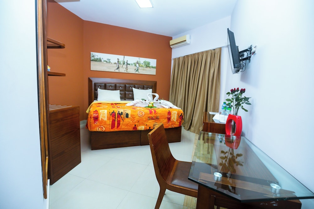 Deluxe Room, 1 Queen Bed, Balcony, City View photo 1
