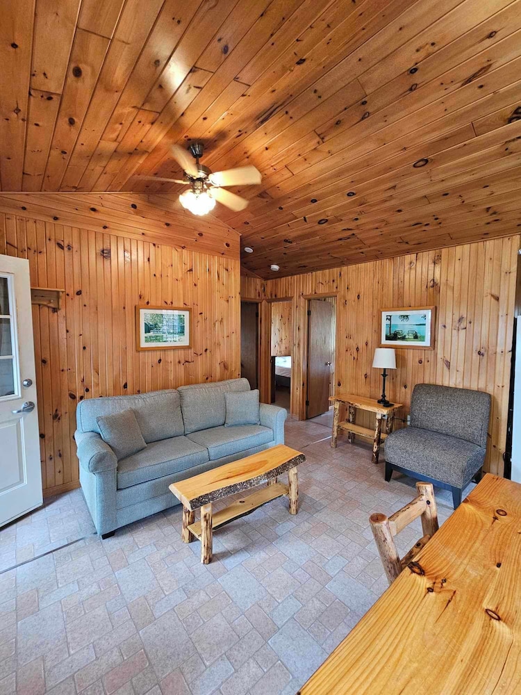 Standard Cottage, 3 Bedrooms, Partial Lake View photo 1