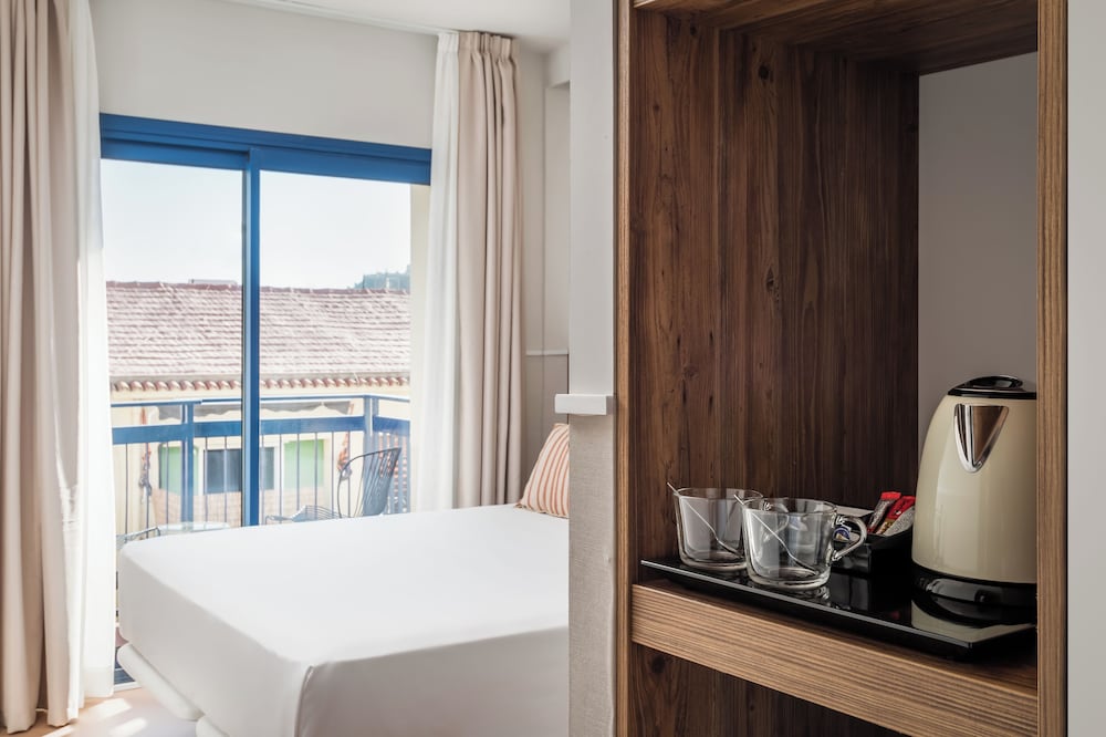 Standard Double Room, Balcony - Photo 2