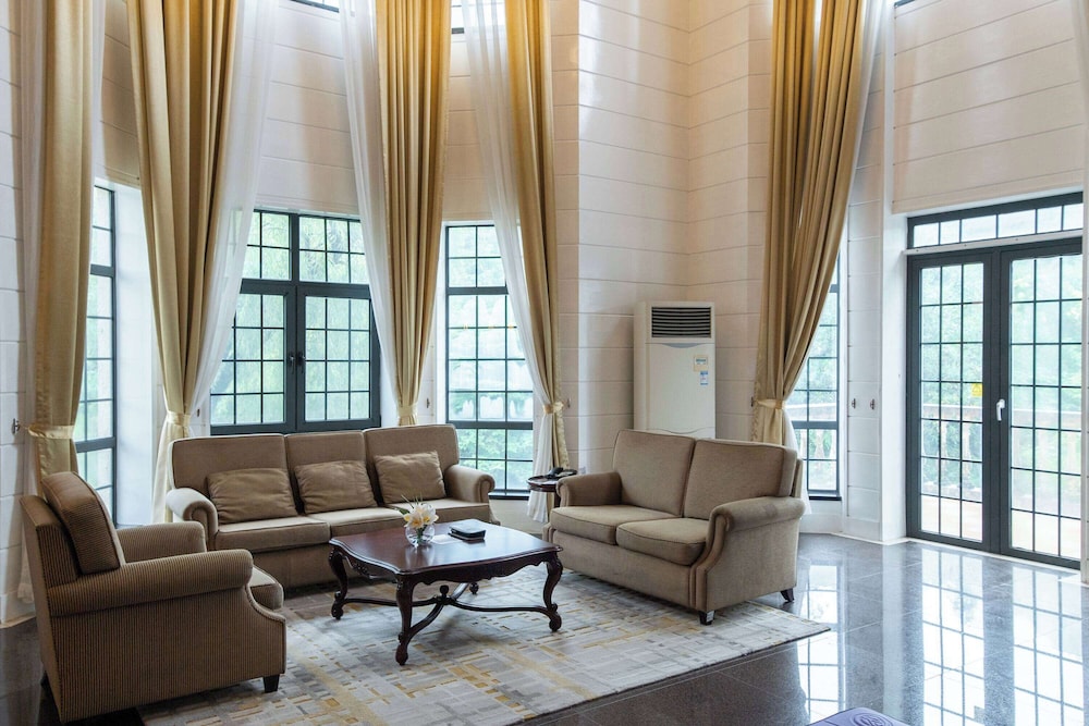 Suite, Multiple Beds, Smoking (Villa) photo 1