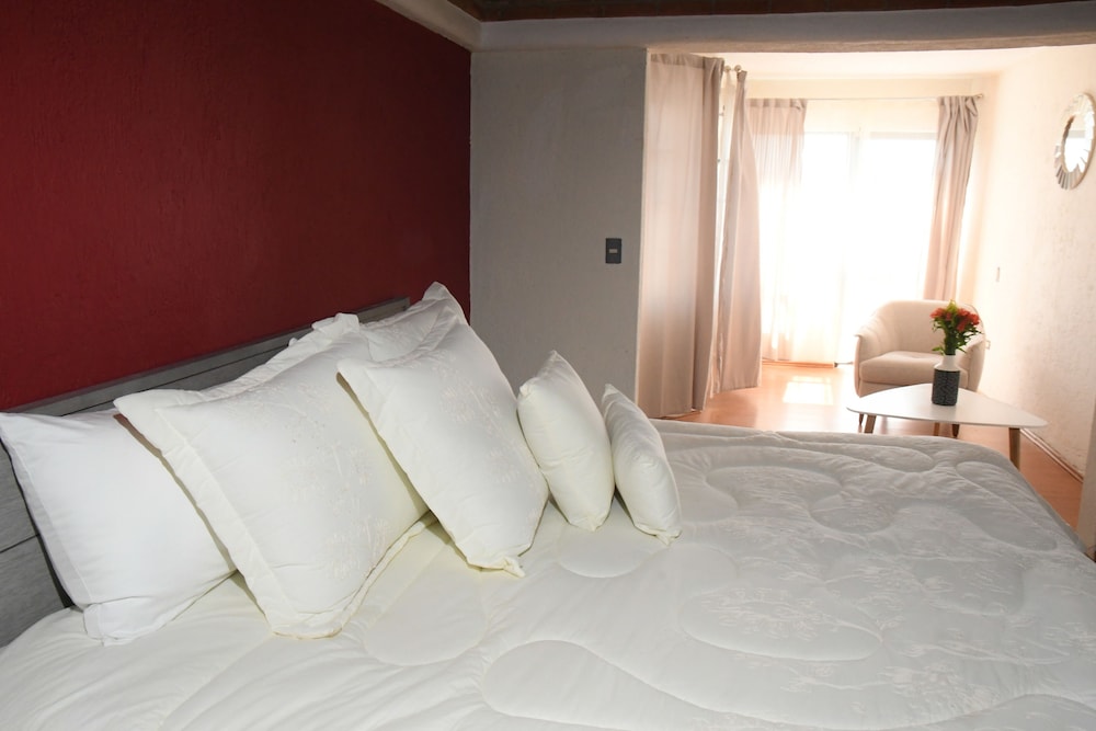 Design Suite, 1 King Bed, Non Smoking photo 1
