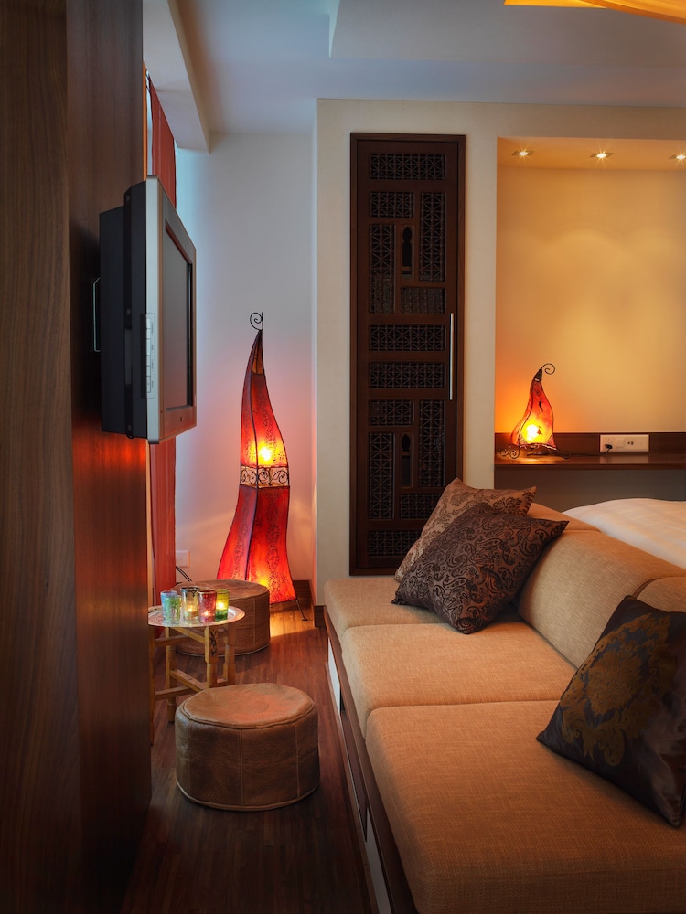 Room Oriental Boutique - Photo 4