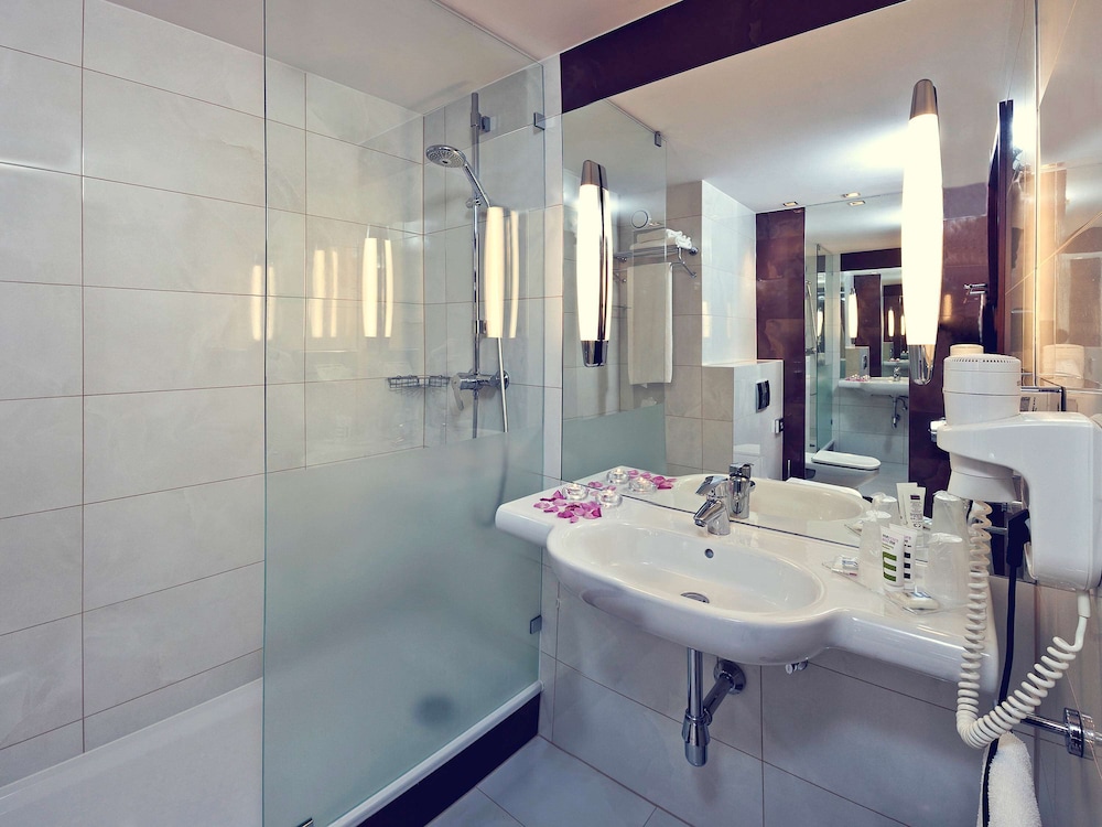 Standard Twin Room, 2 Twin Beds - Photo 4