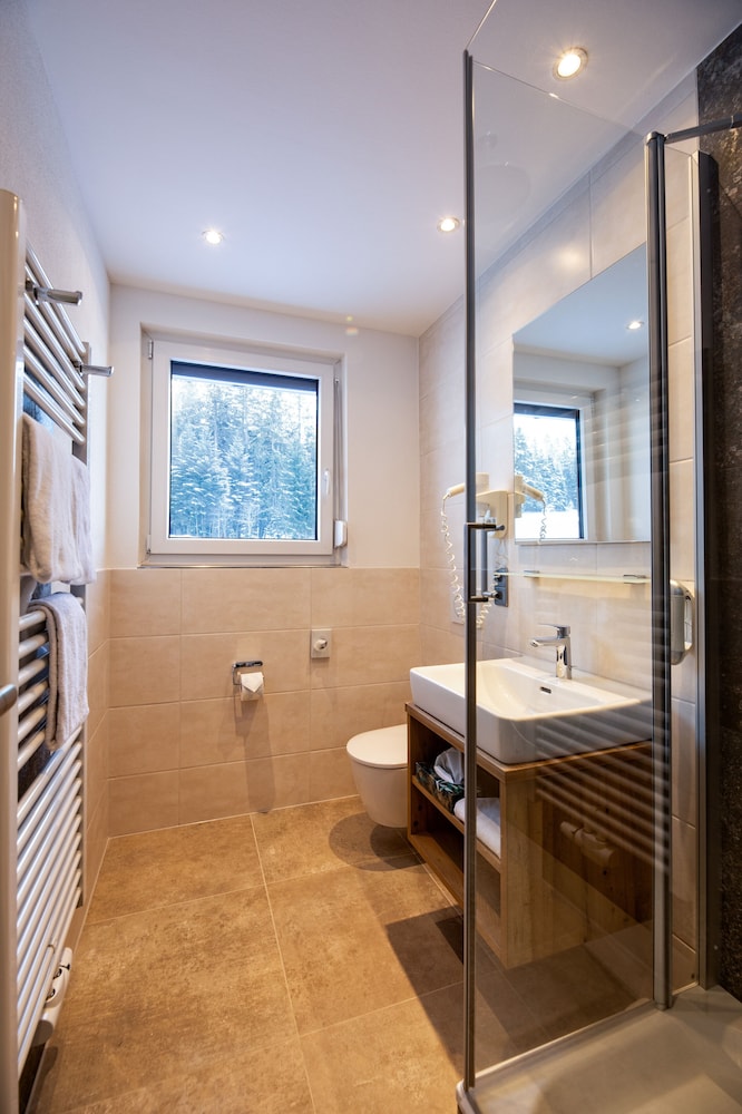 Suite, Balcony - Photo 4