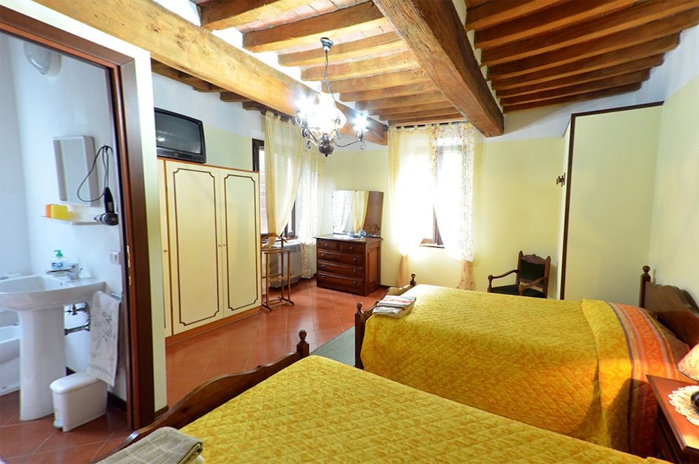 Comfort Double Room, 2 Twin Beds, Ensuite, Garden View photo 2